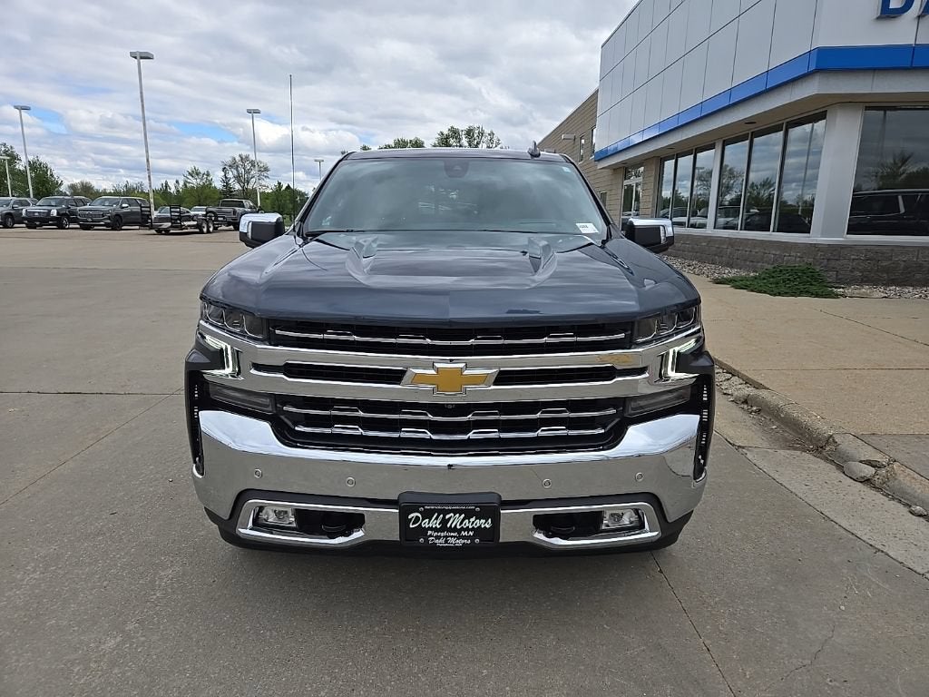 2021 Chevrolet Silverado 1500 — rear three-quarter view