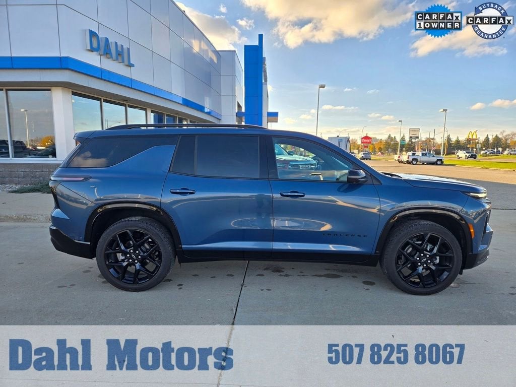 2024 Chevrolet Traverse RS in Lakeshore Blue Metallic — front three-quarter view
