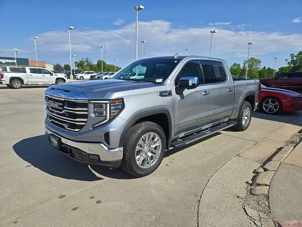 2023 GMC Sierra 1500 — interior view