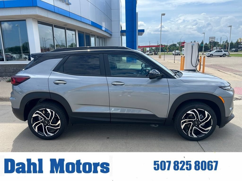 2026 Chevrolet Trailblazer RS in Sterling Gray Metallic — front three-quarter view